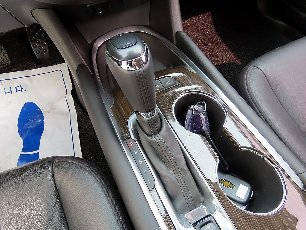 Chevrolet Malibu - Vista 10