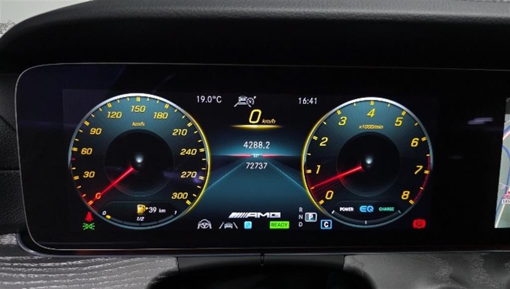 Mercedes Benz E class - Vista 8