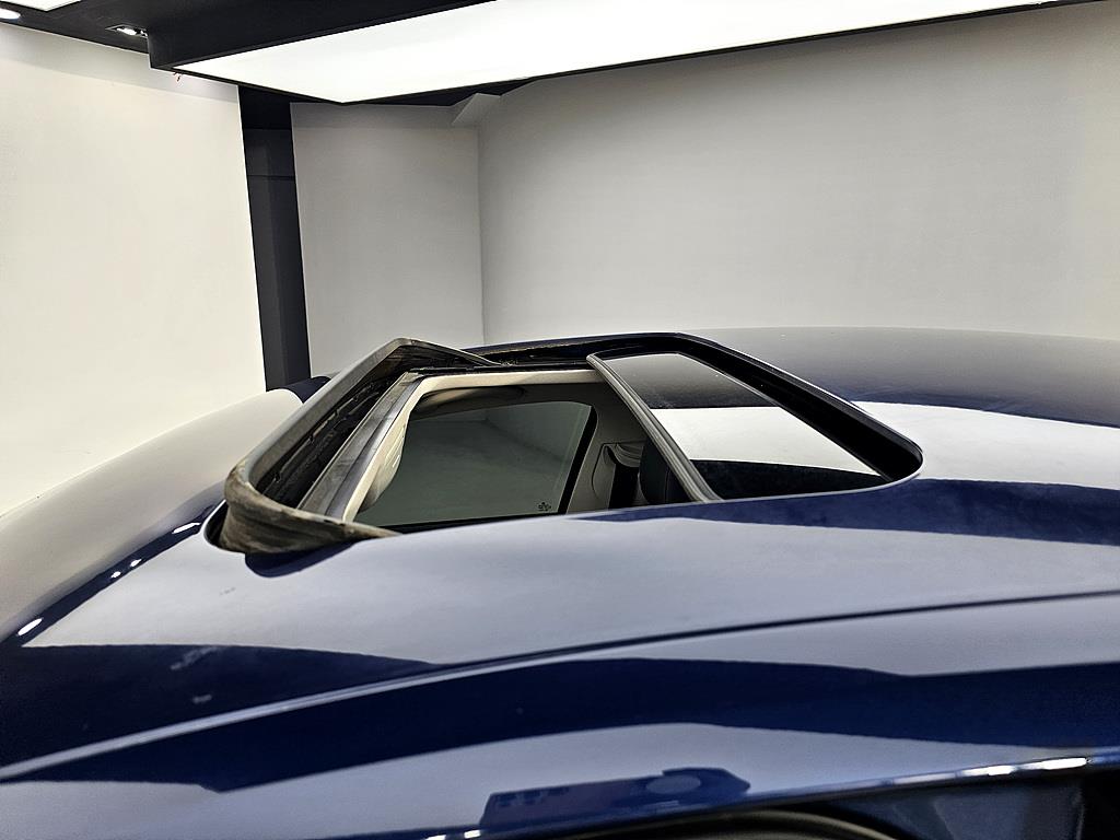 Volkswagen Jetta - Vista 12