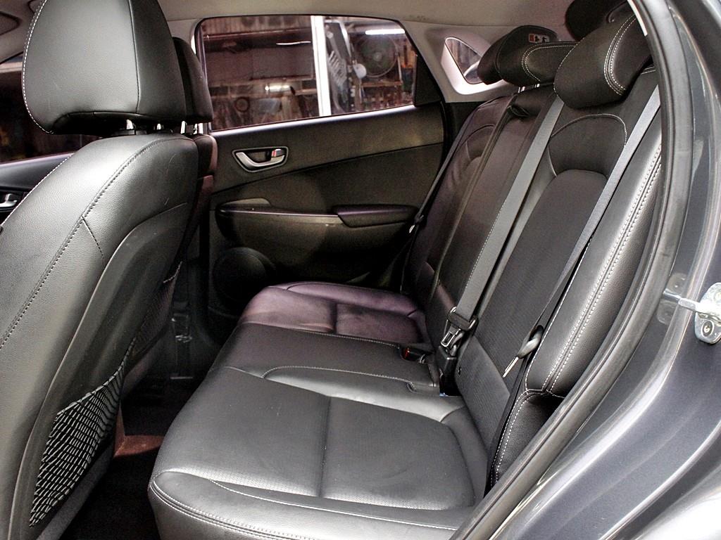 HYUNDAI Kona - Vista 11