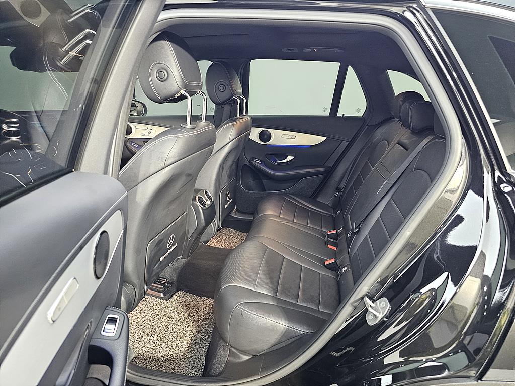 Mercedes Benz GLC Class - Vista 9