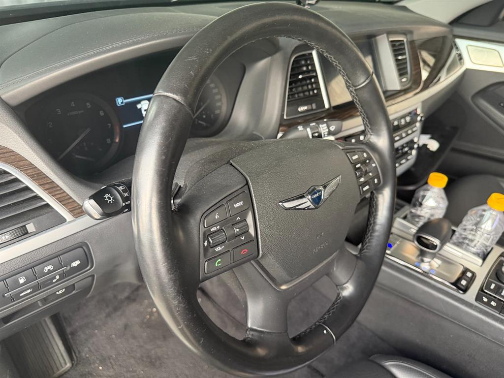 Genesis G80 - Vista 6