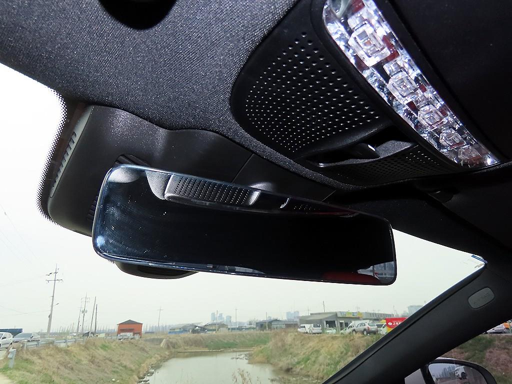 Mercedes Benz AMG GT - Vista 12