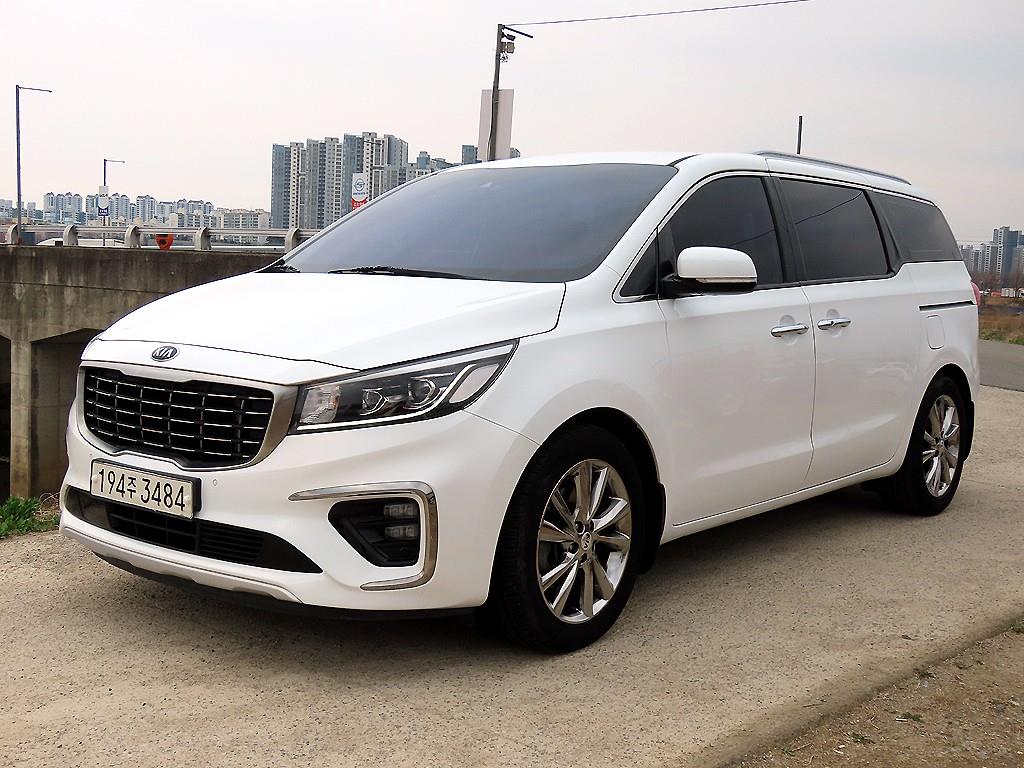 KIA Carnival - Vista 2