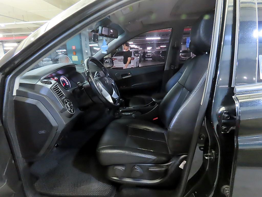 Ssangyong Korando - Vista 6