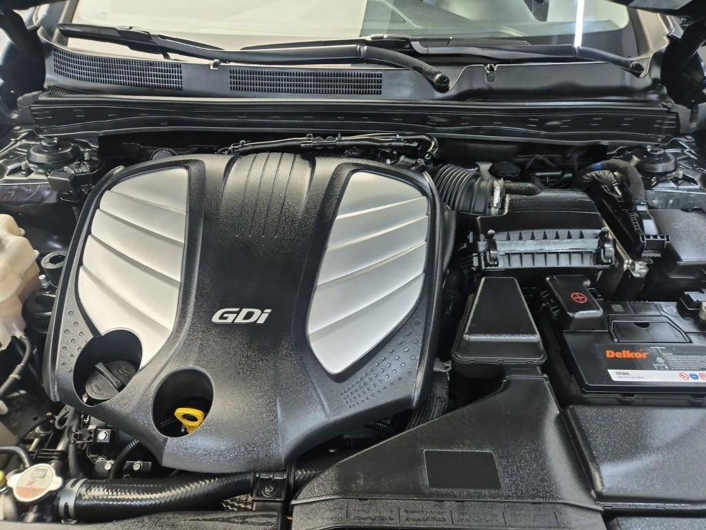 HYUNDAI Grandeur - Vista 5