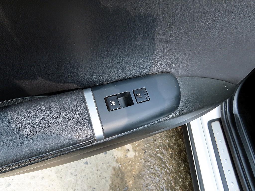 HYUNDAI Grandeur 2023 Blanco - Importación desde Corea - HF Imports Iquique - Foto 17