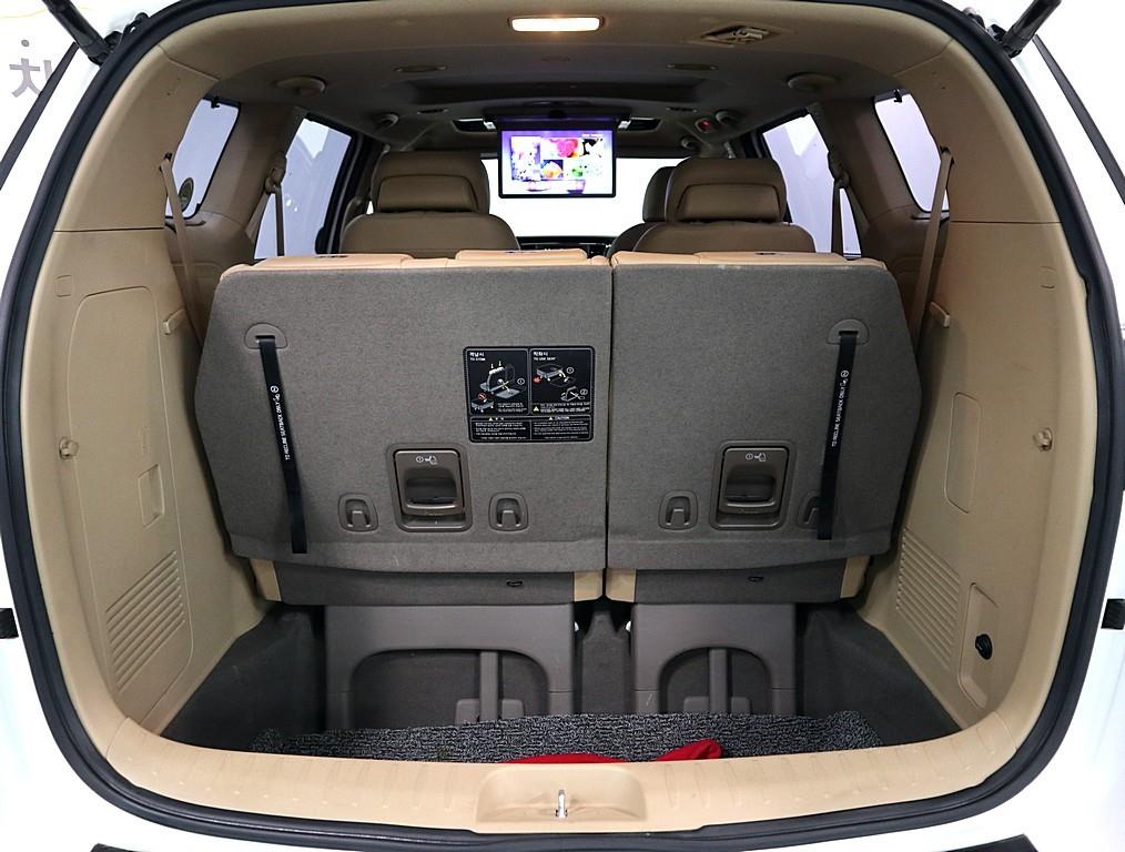 KIA Carnival 2018 Blanco - Importación desde Corea - HF Imports Iquique - Foto 16