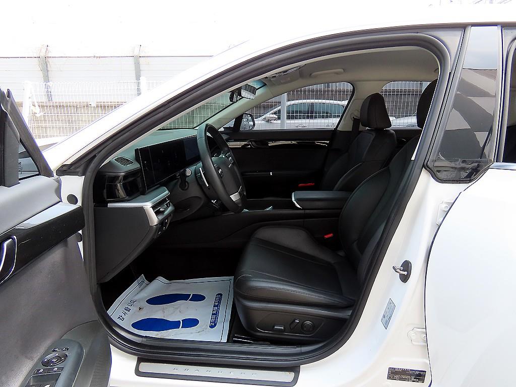 HYUNDAI Grandeur - Vista 5