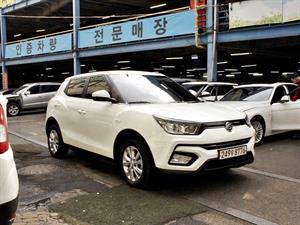 Ssangyong Tivoli - Vista 4