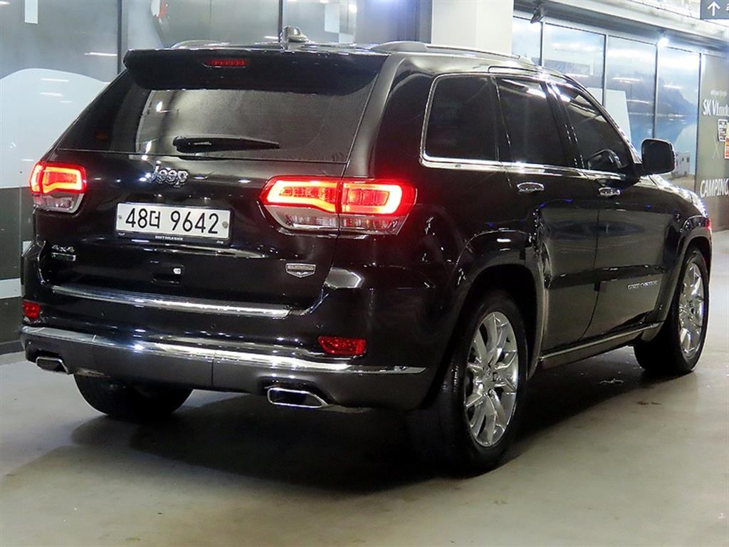 Jeep Cherokee - Vista 4