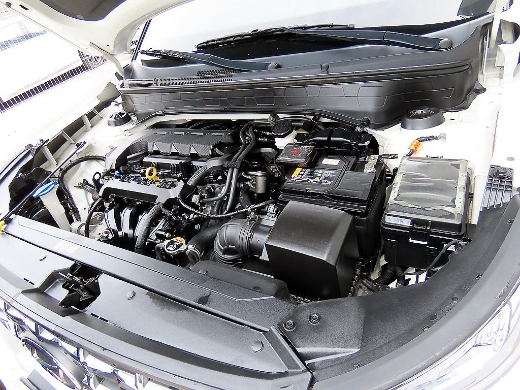 HYUNDAI Venue 2022 Blanco - Importación desde Corea - HF Imports Iquique - Foto 17