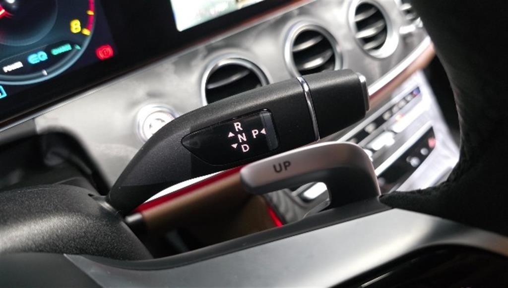 Mercedes Benz E class - Vista 9