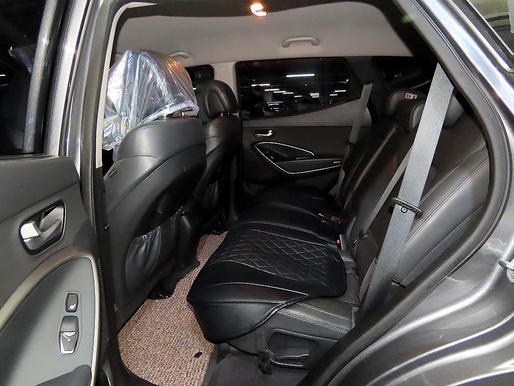 HYUNDAI Santa Fe - Vista 7