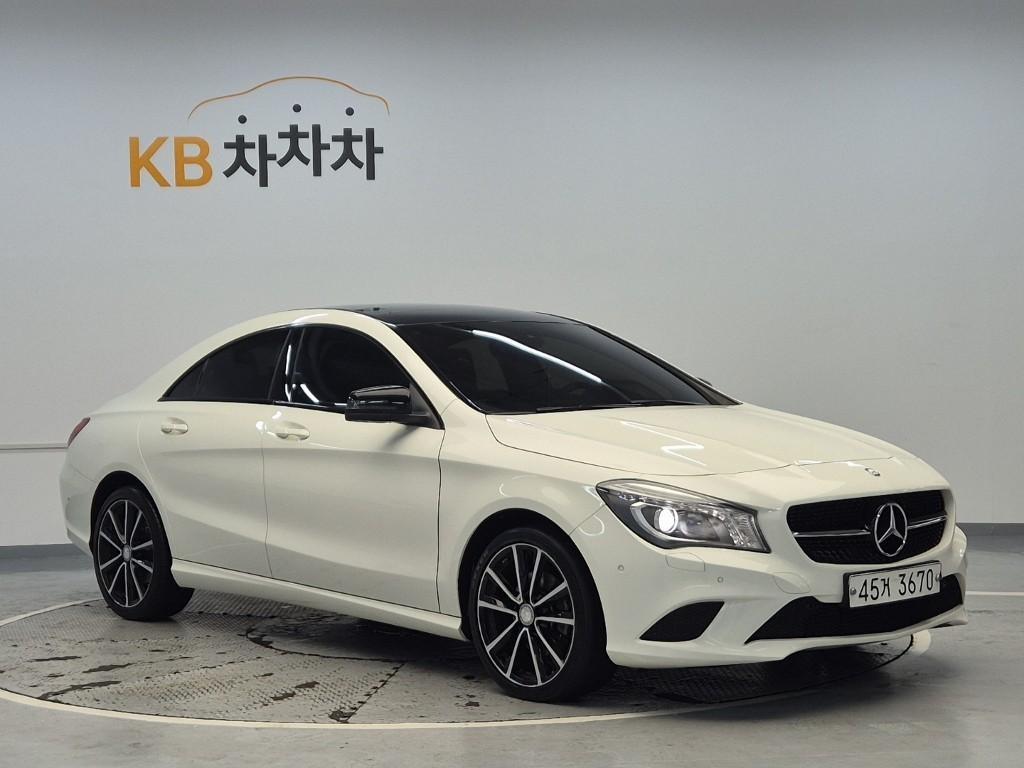Mercedes Benz CLA Class - Vista 4