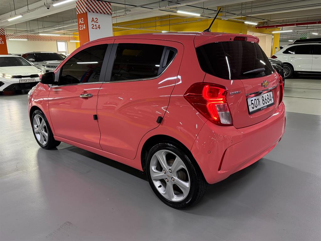 Chevrolet Spark - Vista 5