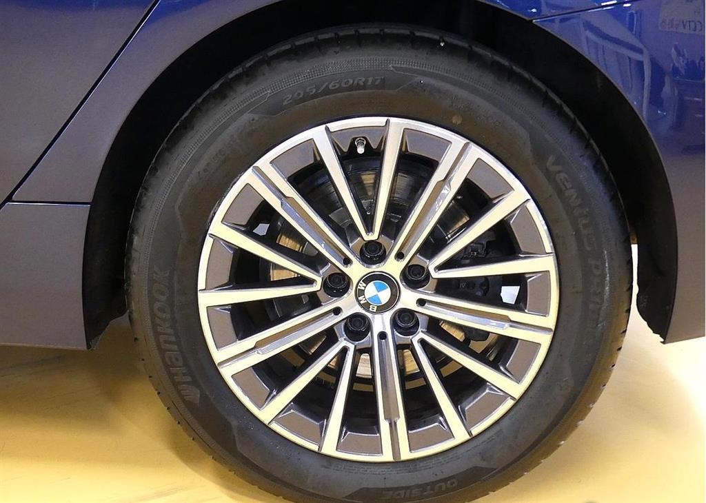 BMW 2 series - Vista 9