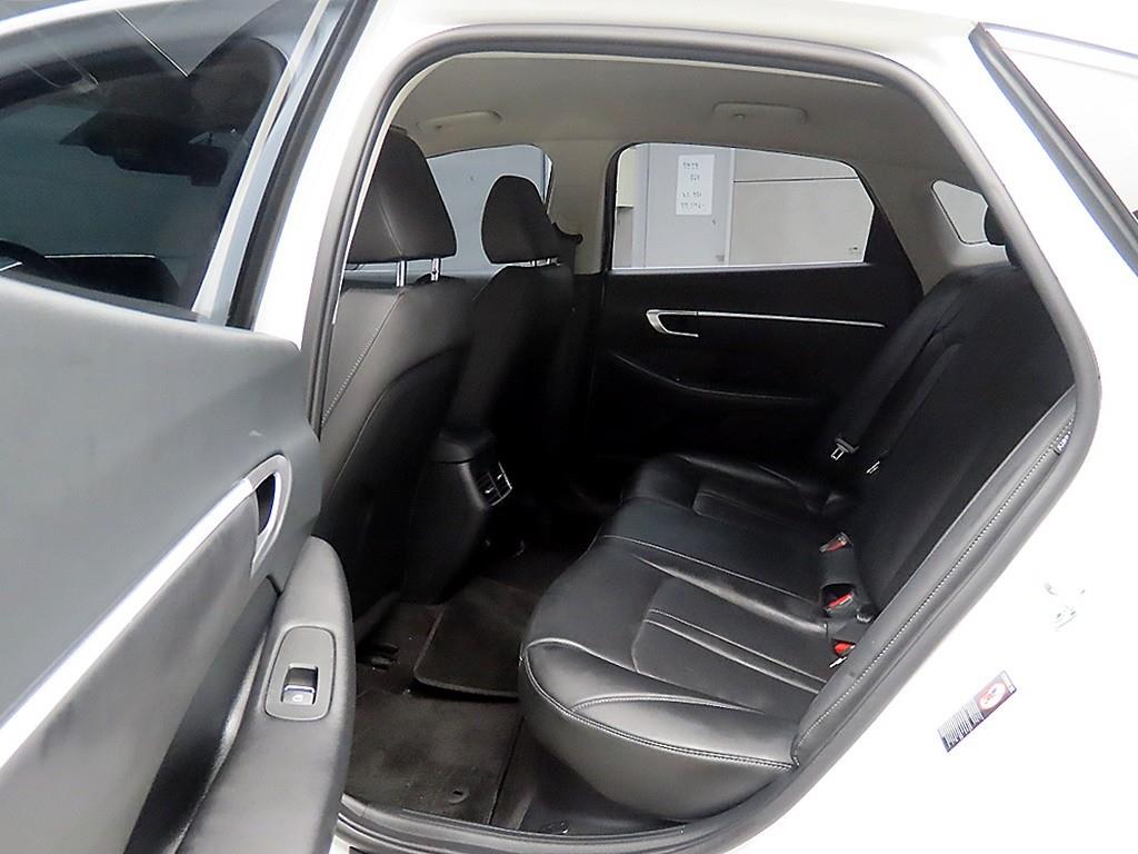 HYUNDAI Sonata - Vista 6