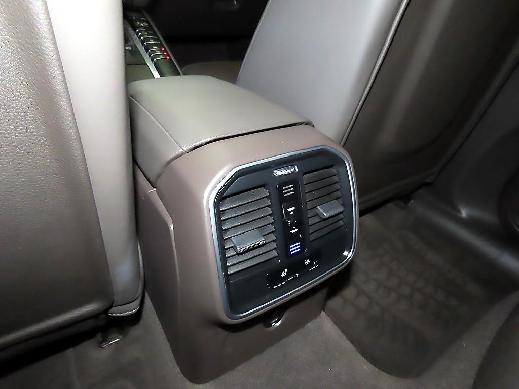 Porsche Macan 2021 skyblue - Importación desde Corea - HF Imports Iquique - Foto 13