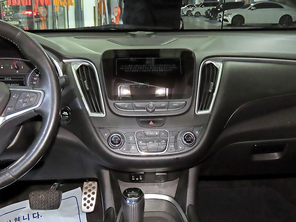 Chevrolet Malibu - Vista 11