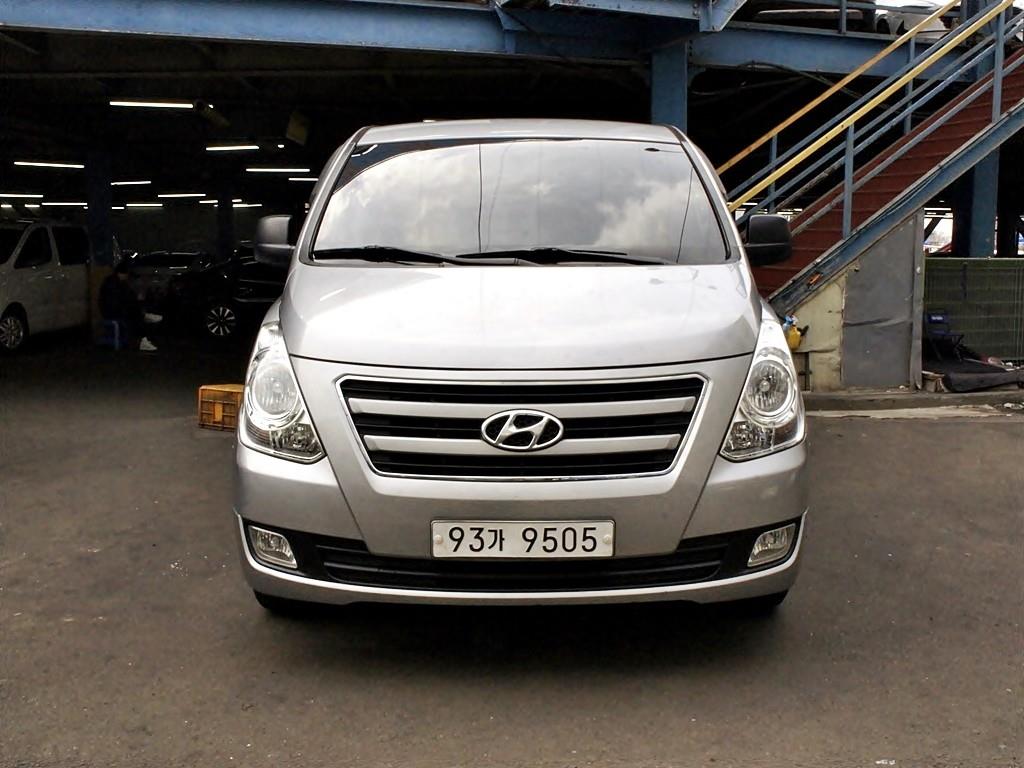 HYUNDAI Starex 2016 Gris - Importación desde Corea - HF Imports Iquique - Foto 1