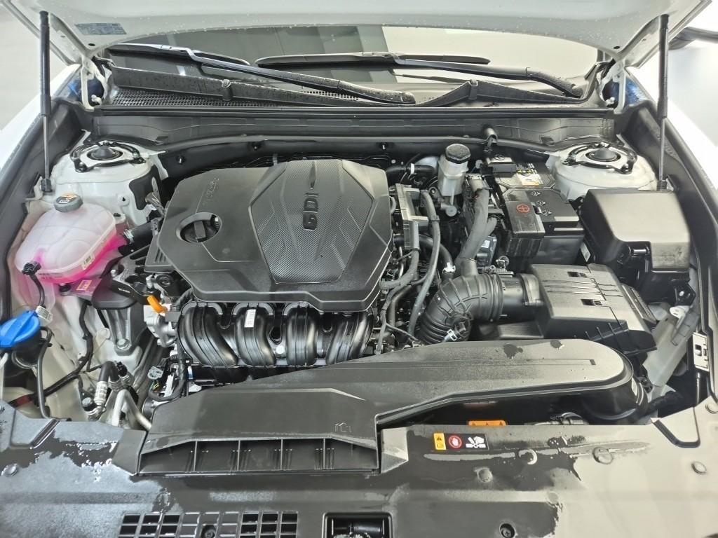 HYUNDAI Grandeur - Vista 5