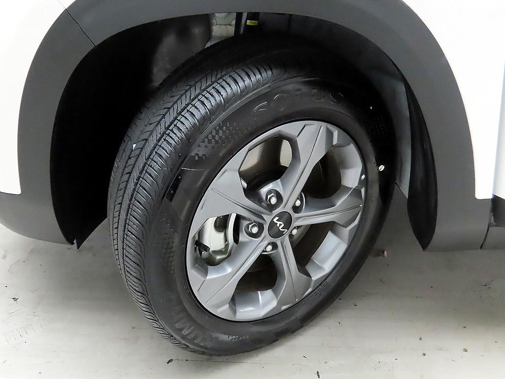 KIA Seltos 2025 Blanco - Importación desde Corea - HF Imports Iquique - Foto 19