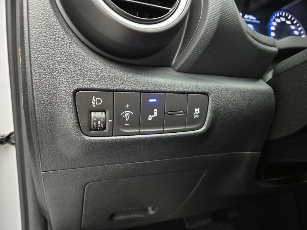 HYUNDAI Kona 2018 Blanco - Importación desde Corea - HF Imports Iquique - Foto 17