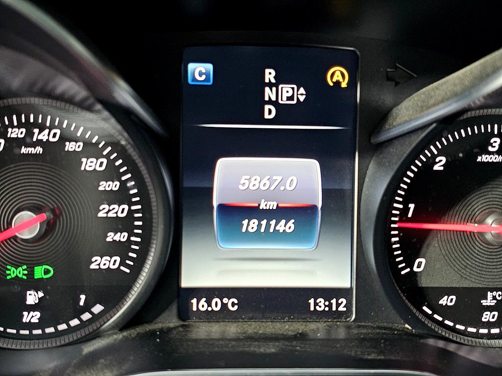 Mercedes Benz C Class - Vista 7