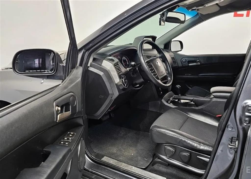 Ssangyong Korando - Vista 11
