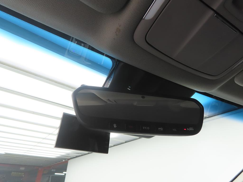 Genesis G80 - Vista 12