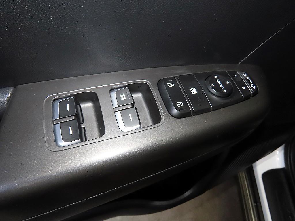 KIA Sportage 2016 Blanco - Importación desde Corea - HF Imports Iquique - Foto 13