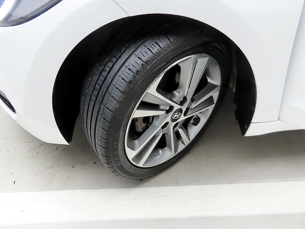 HYUNDAI Avante 2016 Blanco - Importación desde Corea - HF Imports Iquique - Foto 19