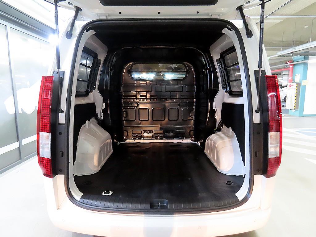 HYUNDAI Staria 2024 Blanco - Importación desde Corea - HF Imports Iquique - Foto 17