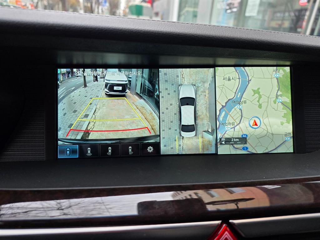 Genesis EQ900 - Vista 6