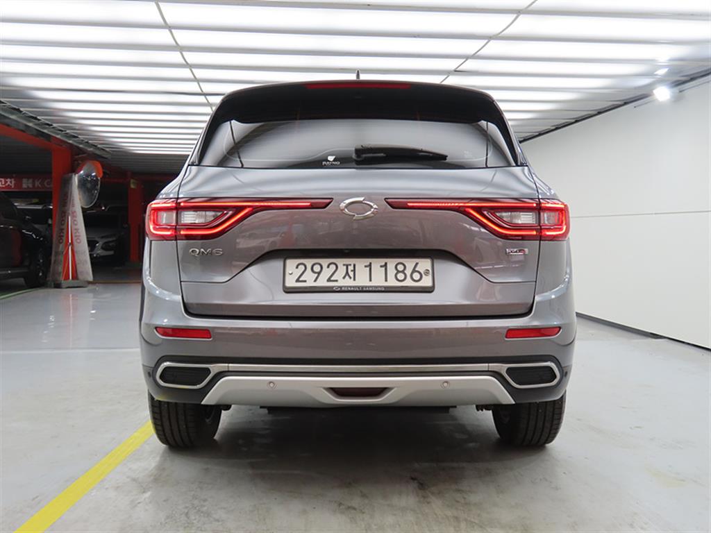 SAMSUNG QM6 - Vista 3