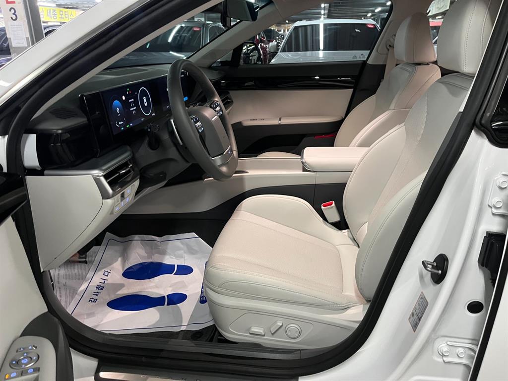 HYUNDAI Grandeur - Vista 7