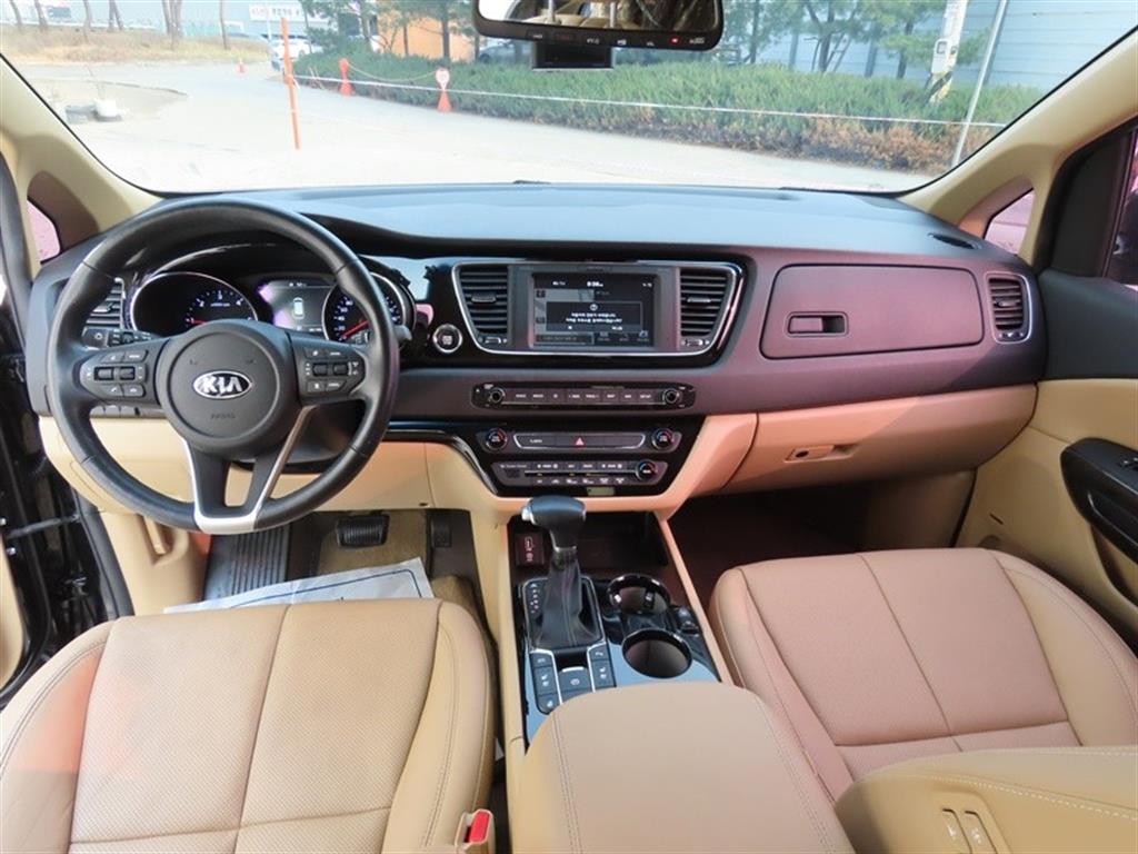 KIA Carnival 2019 Negro - Importación desde Corea - HF Imports Iquique - Foto 9