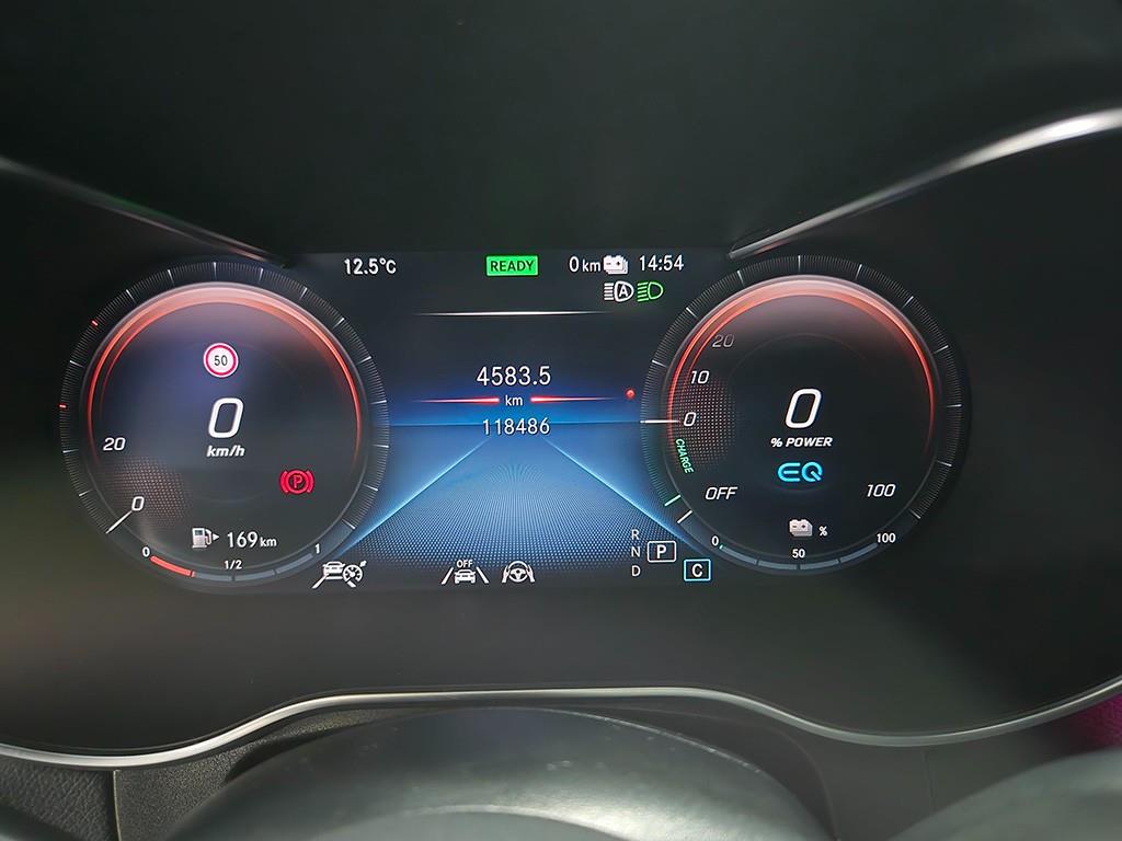 Mercedes Benz GLC Class - Vista 8