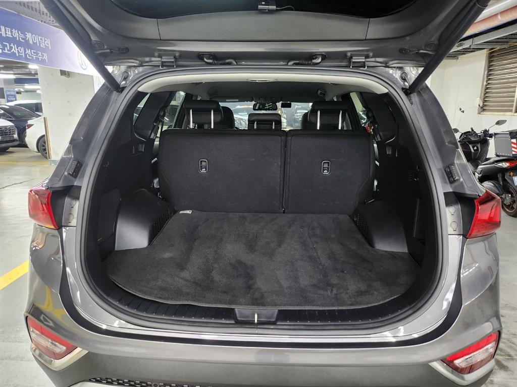 HYUNDAI Santa Fe - Vista 6