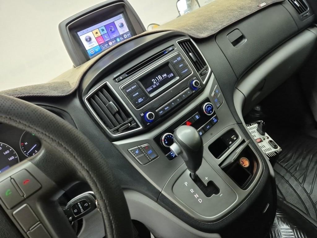 HYUNDAI Starex 2018 Amarillo - Importación desde Corea - HF Imports Iquique - Foto 19