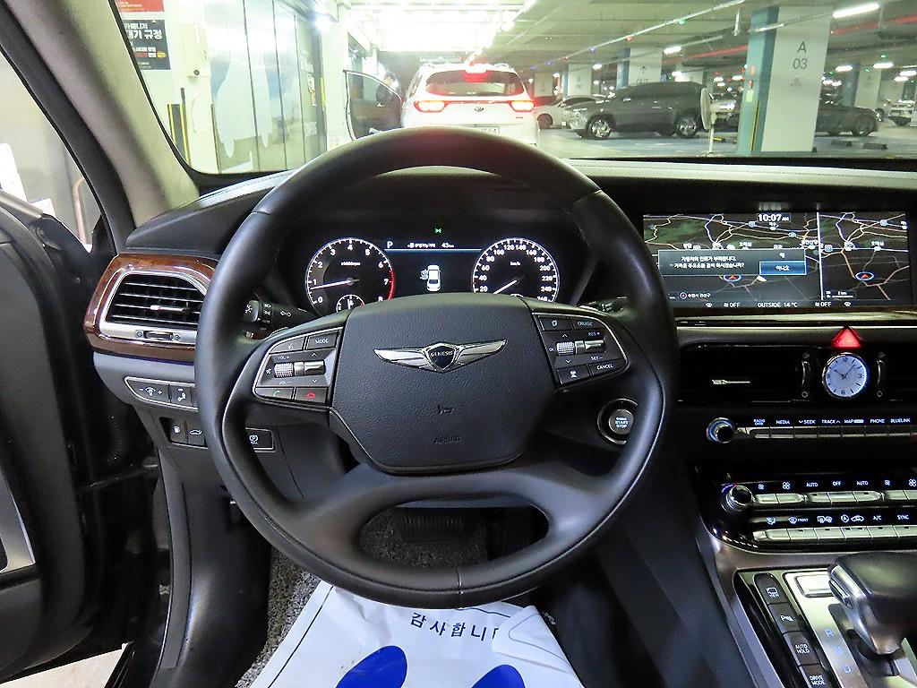 Genesis EQ900 - Vista 8