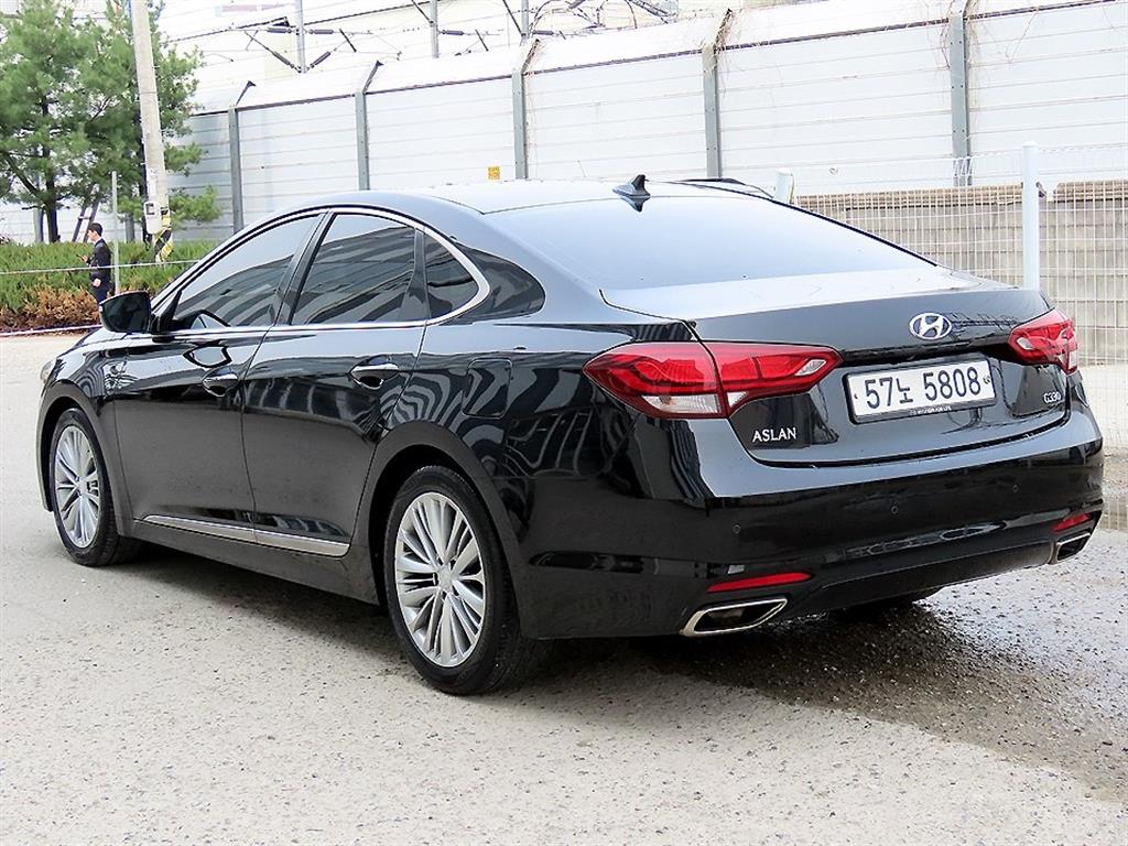 HYUNDAI Aslan - Vista 3