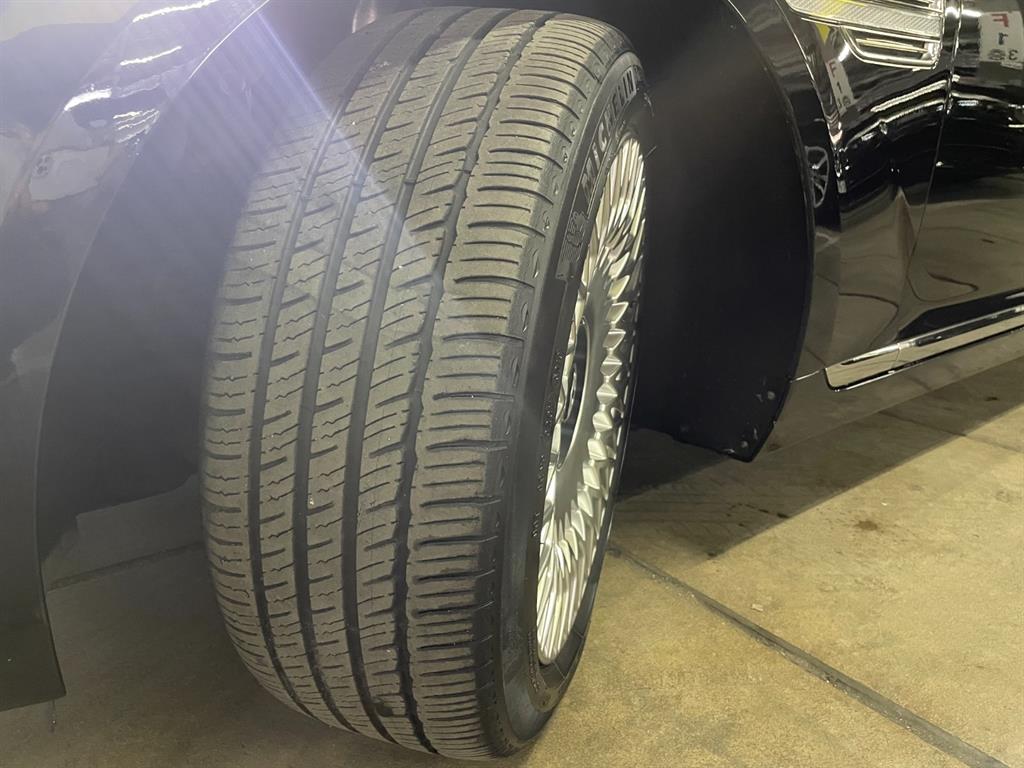 Genesis G90 - Vista 6