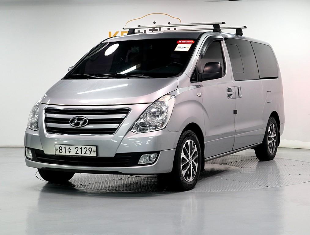 HYUNDAI Starex 2018 Gris - Importación desde Corea - HF Imports Iquique - Foto 1