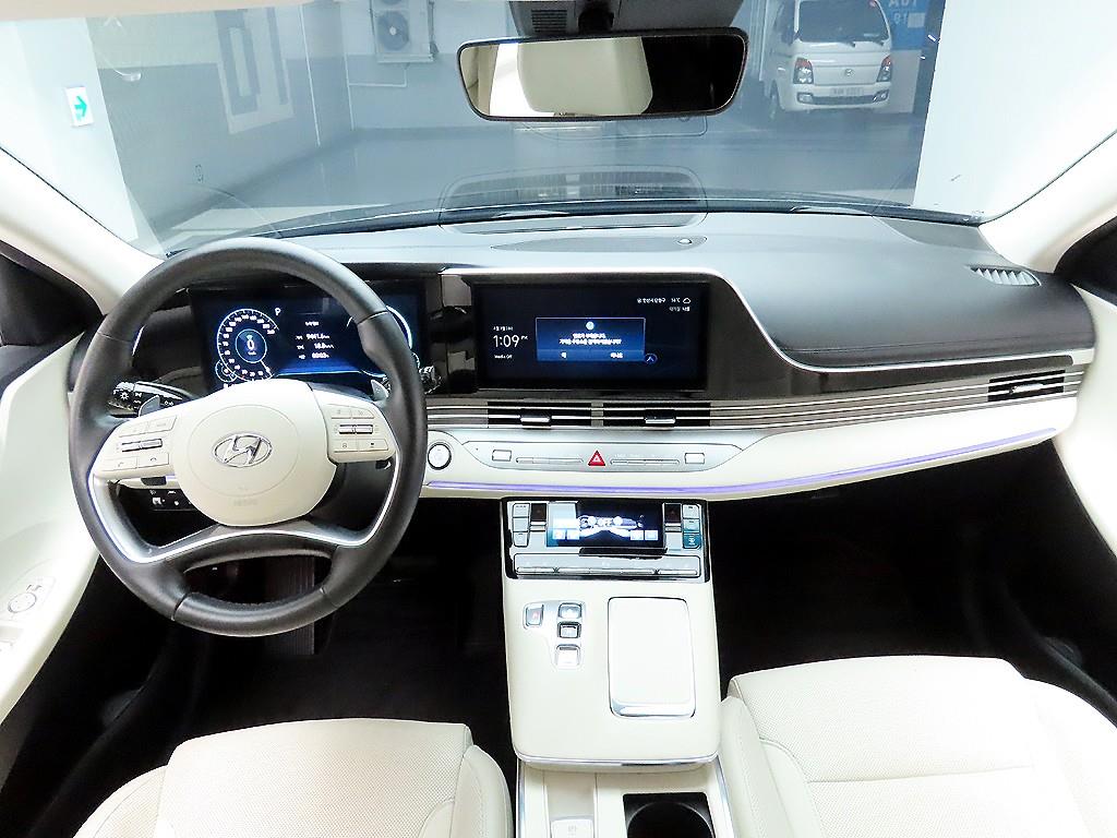 HYUNDAI Grandeur - Vista 8