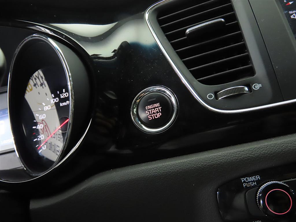 KIA Carnival - Vista 10