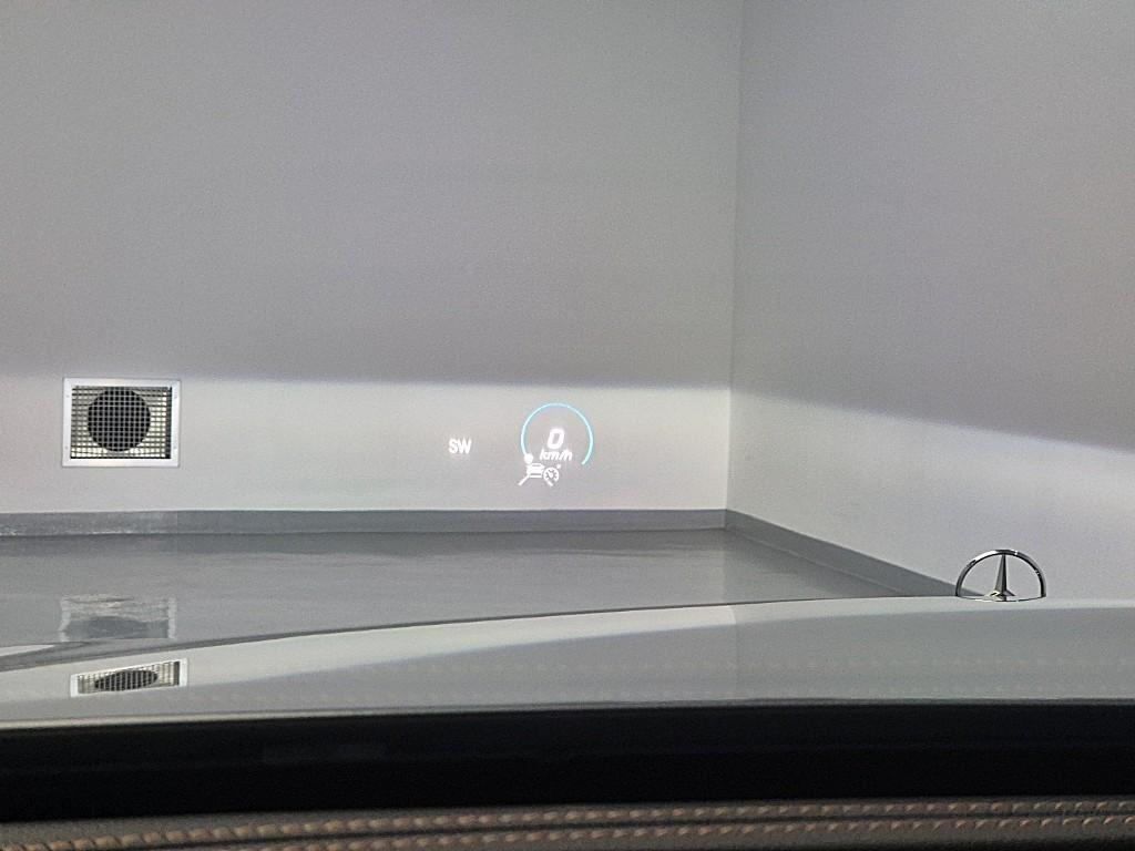 Mercedes Benz E class - Vista 5