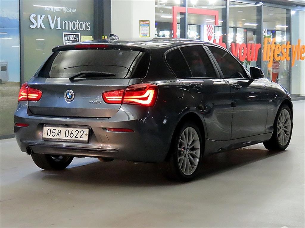 BMW 1 series - Vista 4