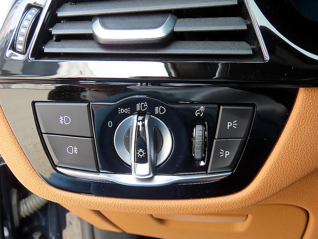 BMW 5 Series 2020 Azul - Importación desde Corea - HF Imports Iquique - Foto 13